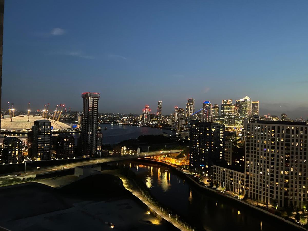 Ac Luxe Penthouse With Free Parking Leilighet London Eksteriør bilde
