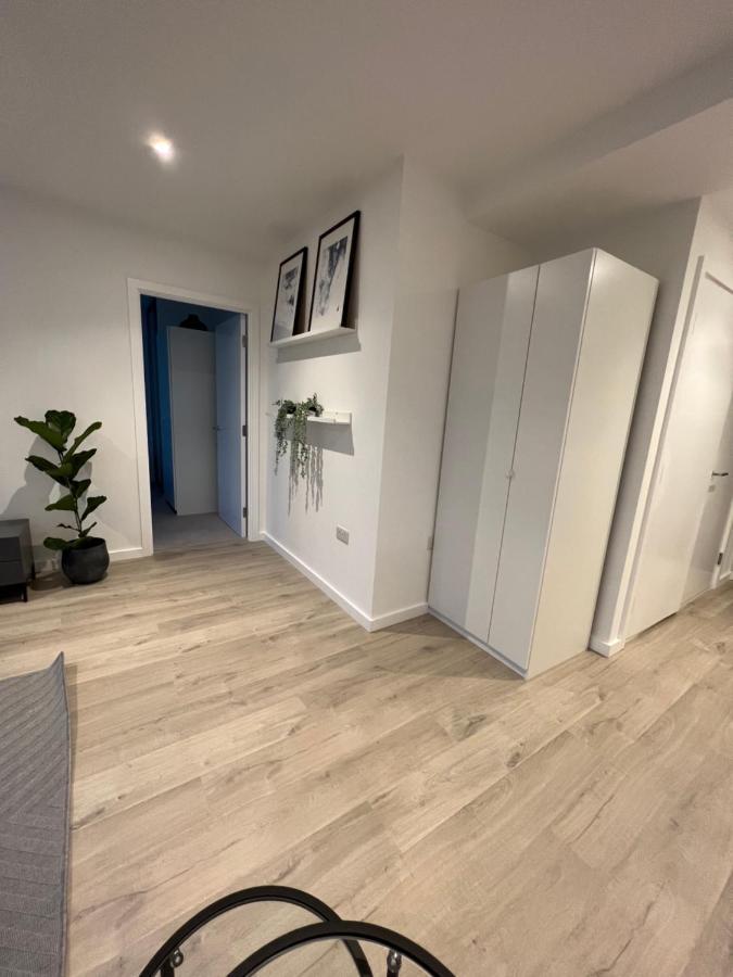 Ac Luxe Penthouse With Free Parking Leilighet London Eksteriør bilde