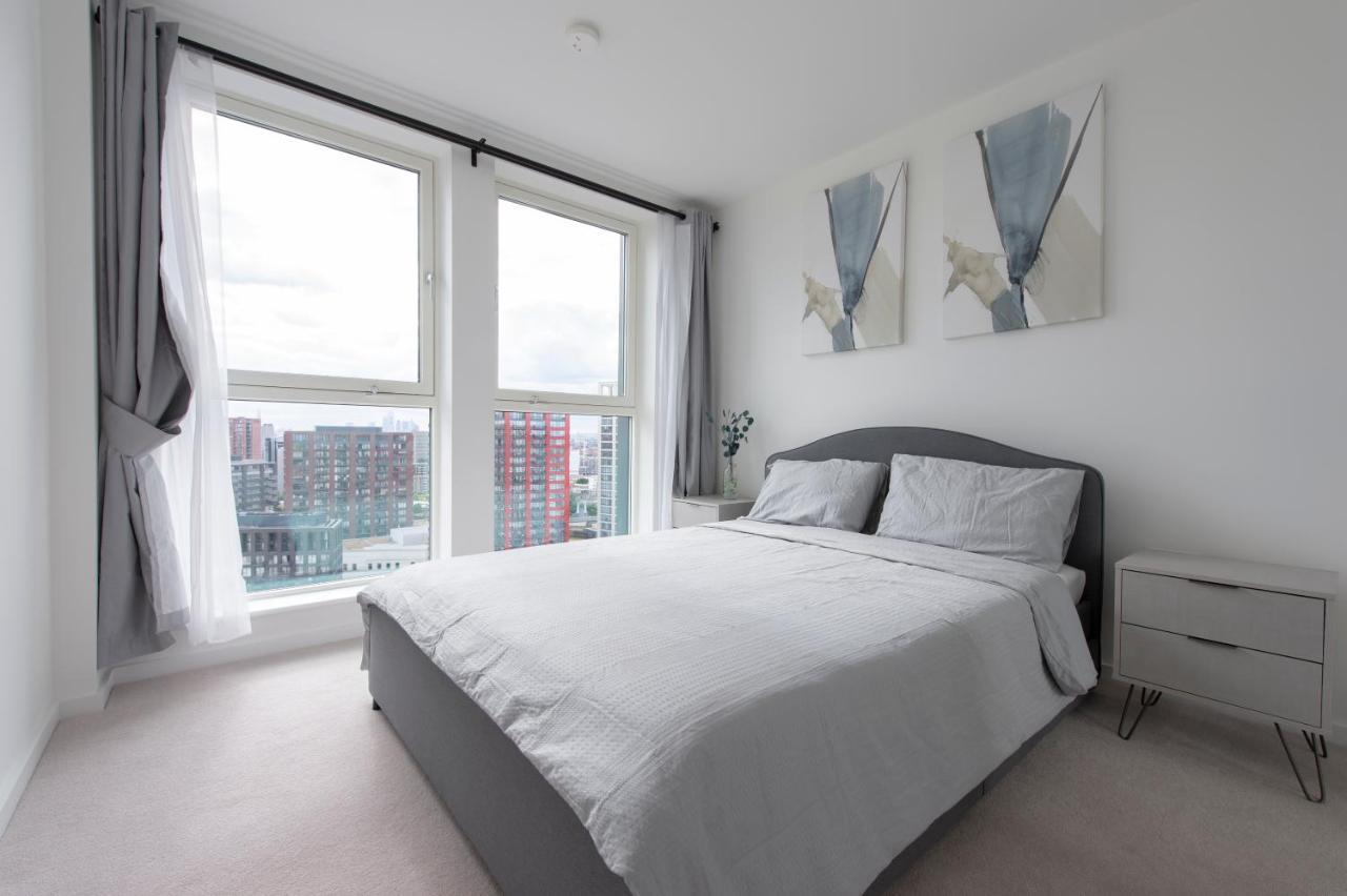 Ac Luxe Penthouse With Free Parking Leilighet London Eksteriør bilde