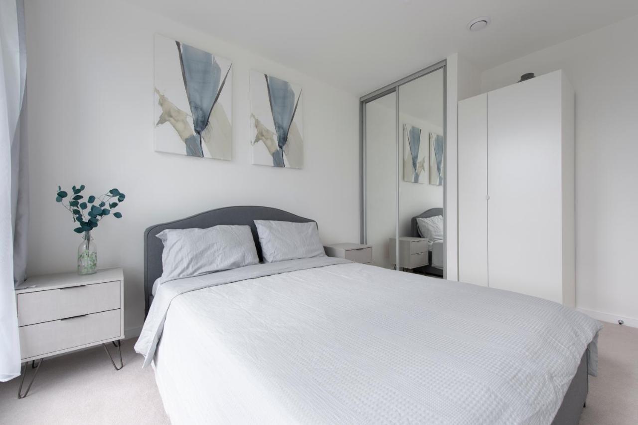 Ac Luxe Penthouse With Free Parking Leilighet London Eksteriør bilde