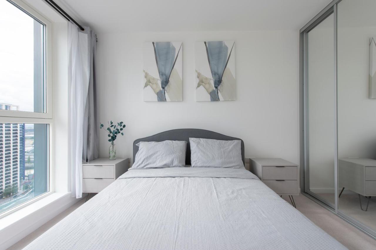 Ac Luxe Penthouse With Free Parking Leilighet London Eksteriør bilde