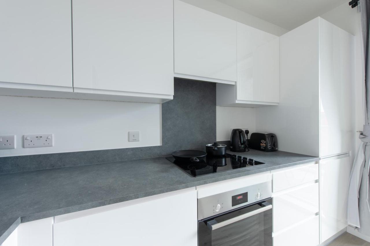 Ac Luxe Penthouse With Free Parking Leilighet London Eksteriør bilde